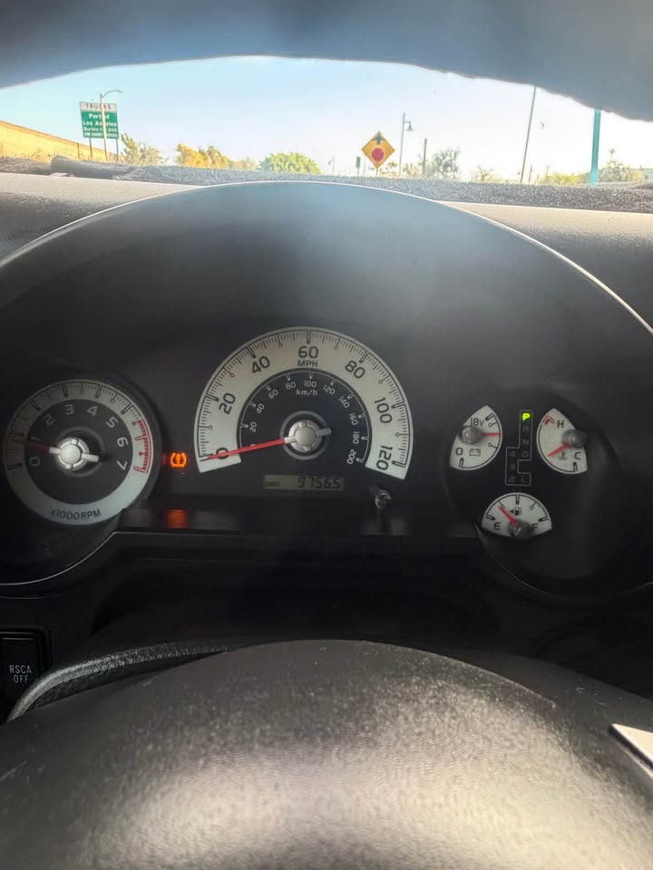 2010 Toyota FJ Cruiser · Sport Utility 2D in Wilmington, CA (photo 8) — photo 8
