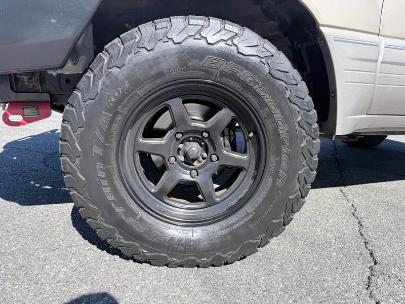 2002 Lexus LX · LX 470 Sport Utility 4D in Simi Valley, CA (photo 8) — photo 8