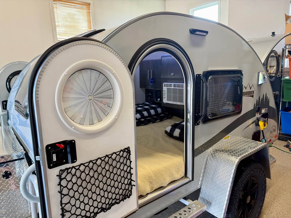nüCamp T@G Boondock Teardrop Trailer 2021-King Size Bed in Ogden, UT (photo 8) — photo 8