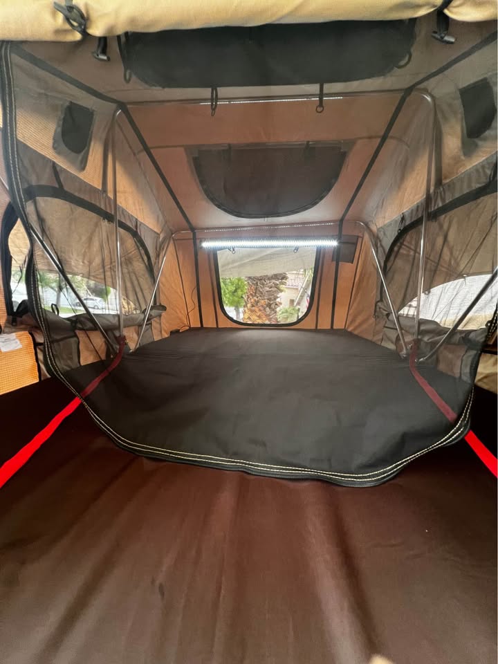 Smittybilt Rooftop Tent in Las Vegas, NV (photo 8) — photo 8
