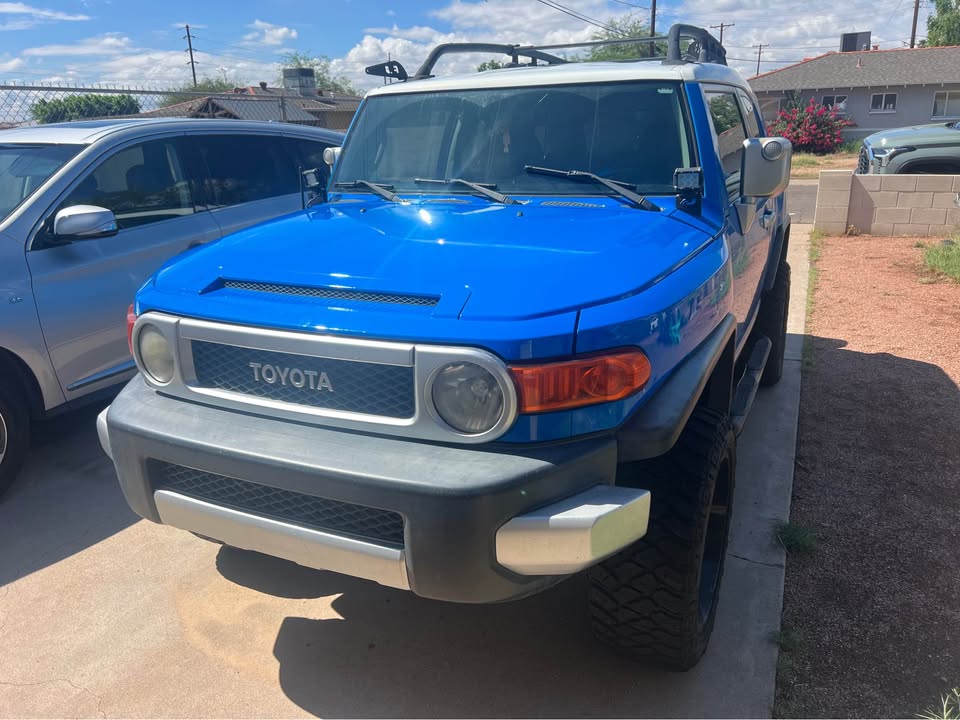 2007 Toyota FJ Cruiser · Sport Utility 2D in Surprise, AZ (photo 8) — photo 8