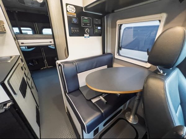 2023 Winnebago REVEL BMB44E in Phoenix, AZ (photo 8) — photo 8