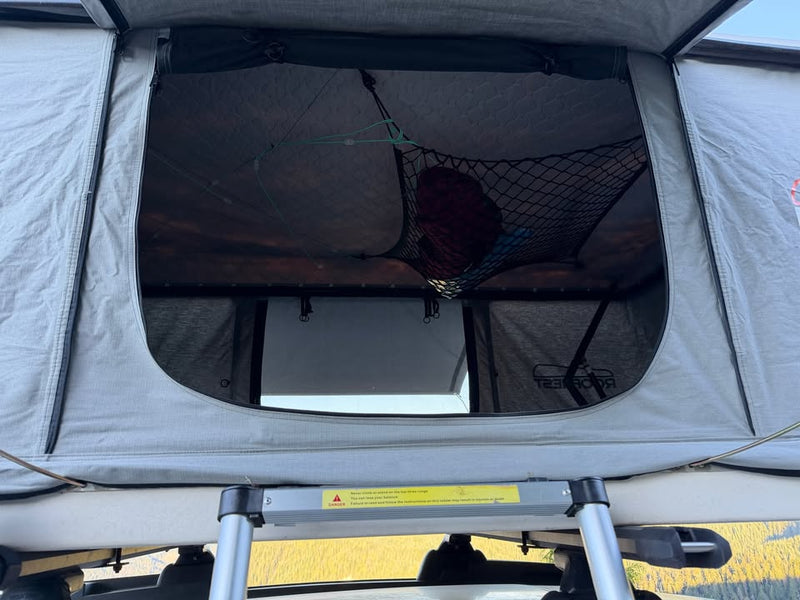 Roofnest Sparrow Hardshell Rooftop Tent – Very Good Condition in Seattle, WA (photo 8) — photo 8