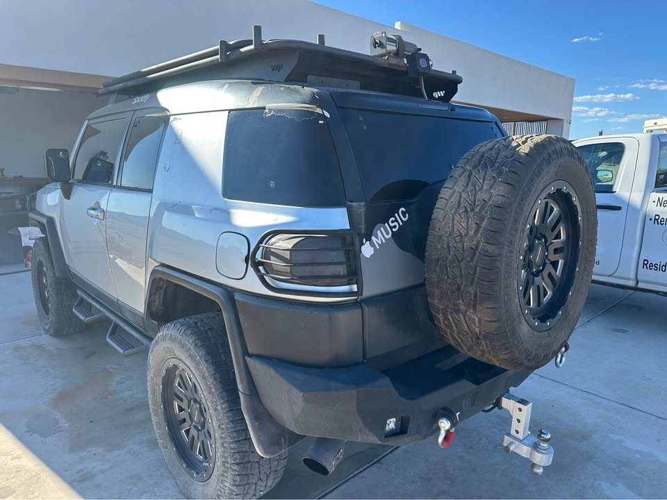 2007 Toyota FJ Cruiser · Black in Sun City West, AZ (photo 8) — photo 8