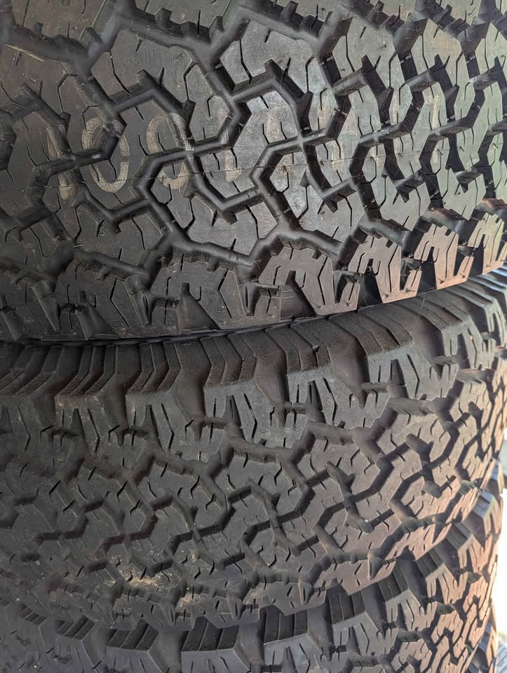 BFGoodrich All Terrain A/T KO2s Set of 5 in Eagle Creek, OR (photo 2)