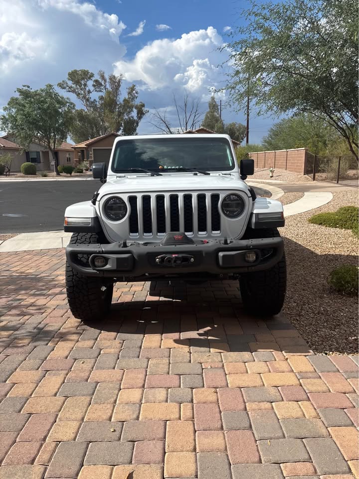 2020 Jeep Gladiator · Overland Pickup 4D 5 ft in Tucson, AZ (photo 2) — photo 2