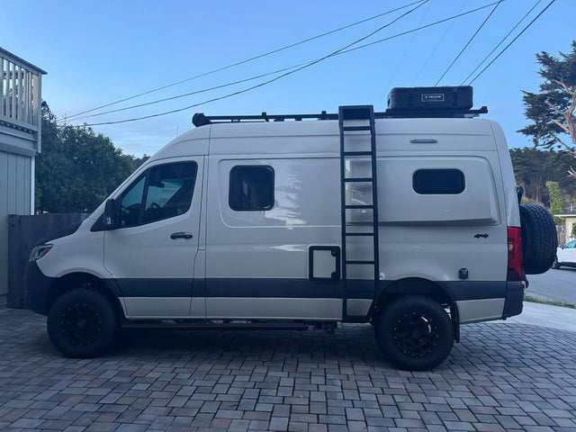 2022 Winnebago revel — photo 2