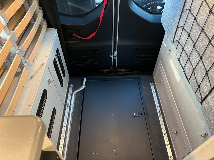 2025 Thor Tranquility 19M AWD in Albuquerque, NM (photo 3) — photo 3