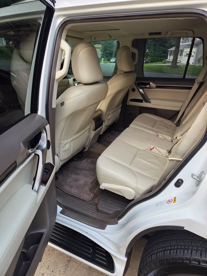 2015 Lexus GX 460 in Woodbridge, VA (photo 10) — photo 10