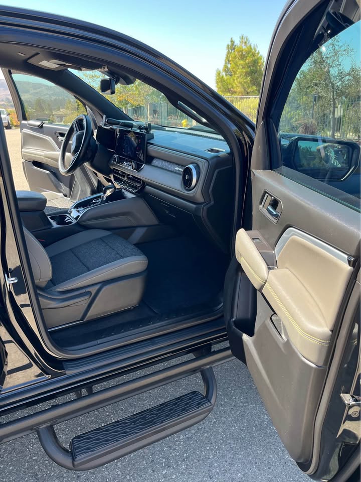2024 Chevrolet Colorado Crew Cab · ZR2 Pickup 4D 5 ft in Santa Maria, CA (photo 9) — photo 9
