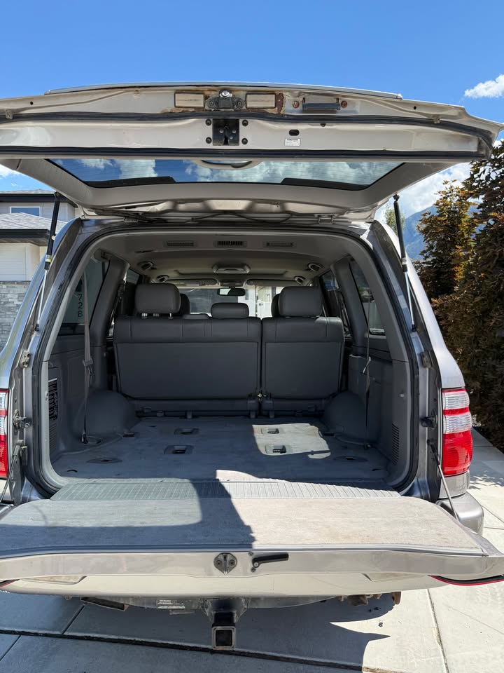 2004 Toyota Land Cruiser in Salem, UT (photo 9) — photo 9