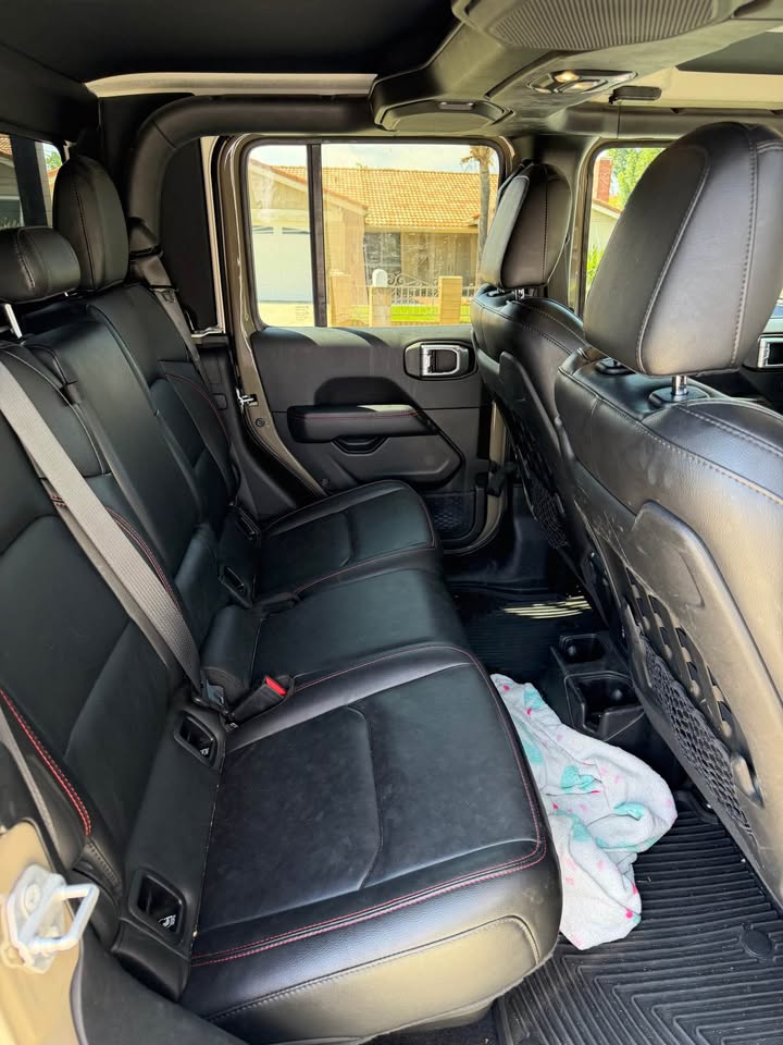 2020 Jeep Gladiator · Rubicon Pickup 4D 5 ft in Rancho Cucamonga, CA (photo 9) — photo 9
