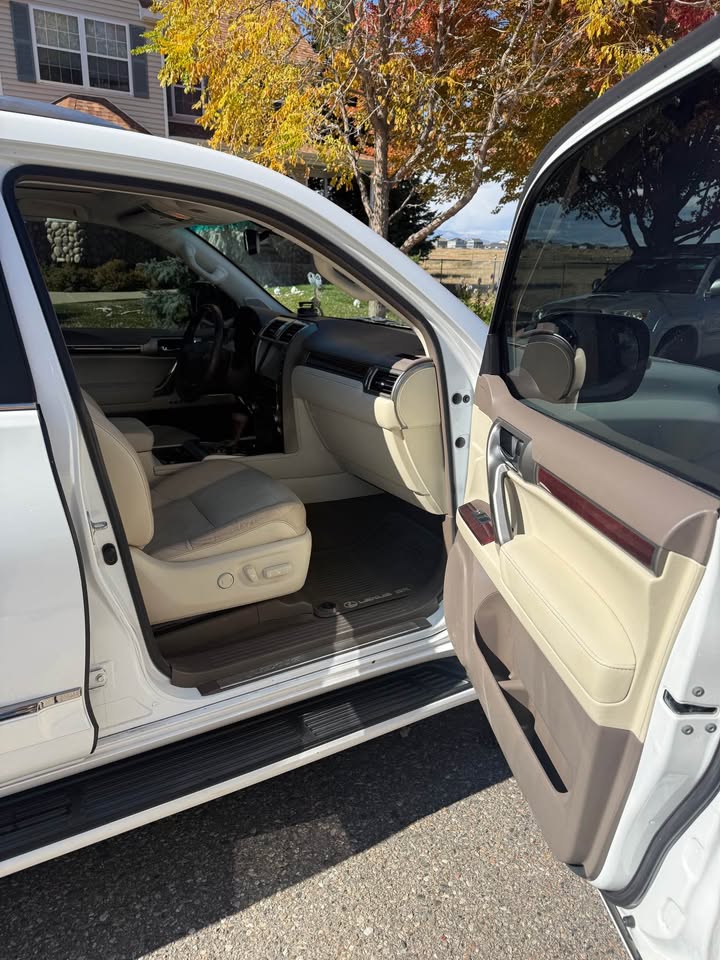 2015 Lexus gx460 in Berthoud, CO (photo 9) — photo 9
