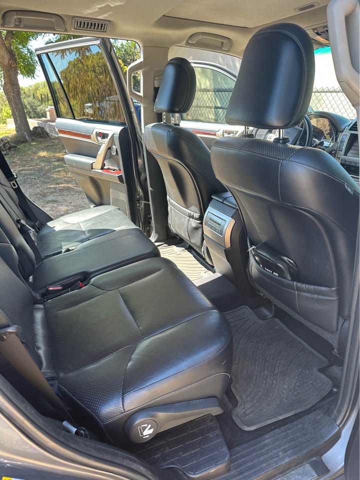 2013 Lexus GX · GX 460 Premium Sport Utility 4D in Camarillo, CA (photo 9) — photo 9