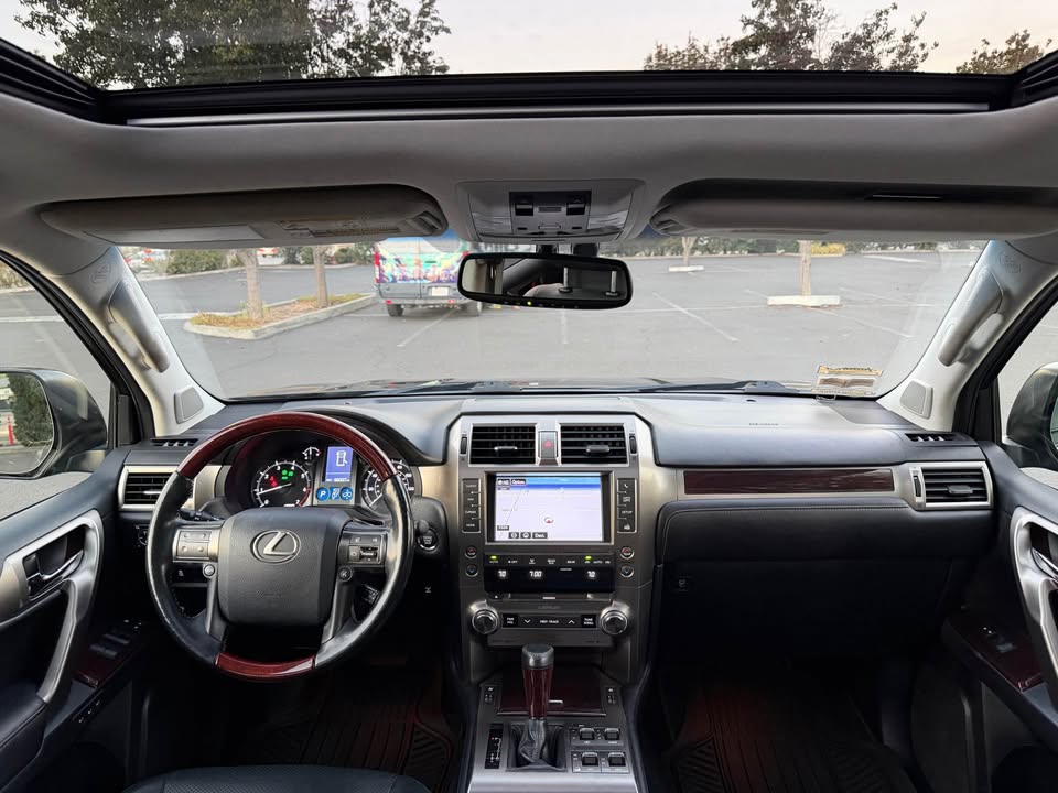 2014 Lexus GX · GX 460 Luxury Sport Utility 4D in Fremont, CA (photo 9) — photo 9