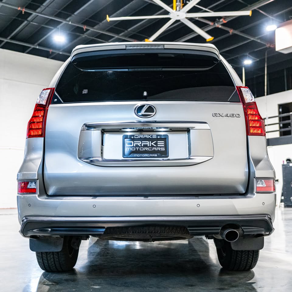 2020 Lexus GX460 in Denver, CO (photo 9) — photo 9