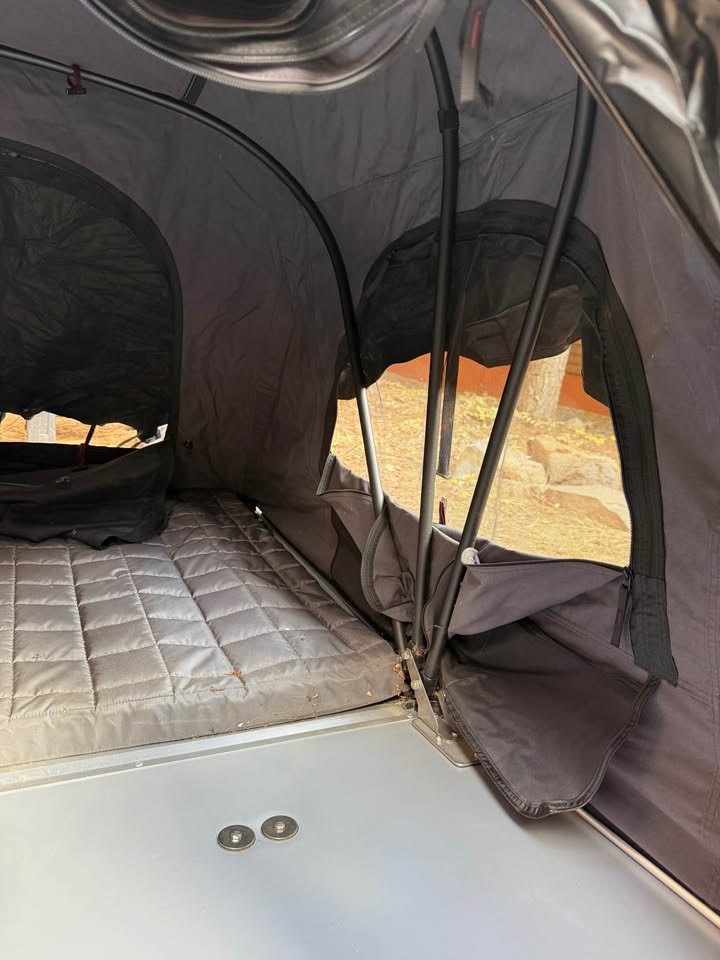 iKamper Skycamp Rooftop Tent in Truckee, CA (photo 9) — photo 9