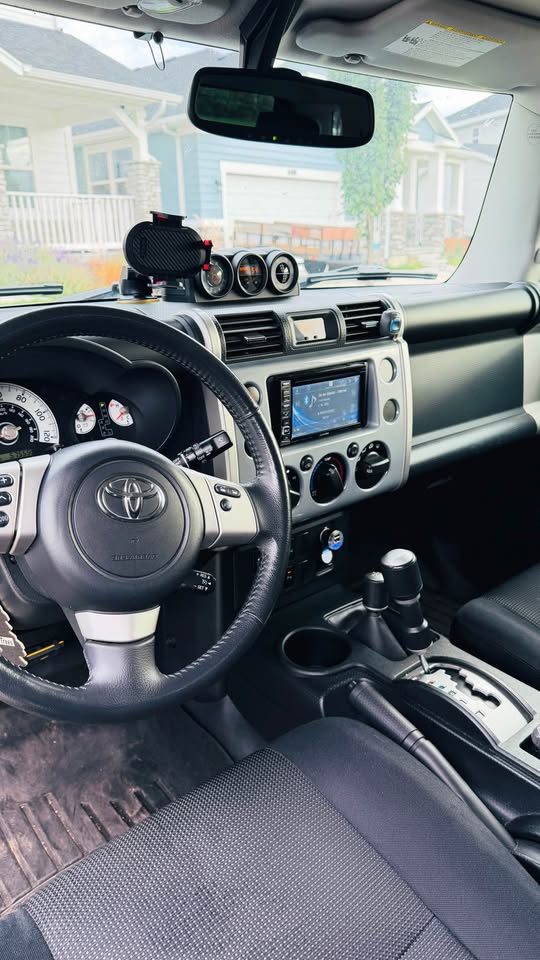 2014 FJ Cruiser with 57k miles in West Jordan, UT (photo 9) — photo 9