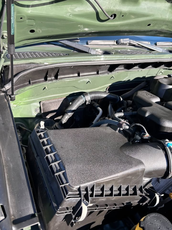 2011 Toyota FJ Cruiser in Centennial, CO (photo 9) — photo 9