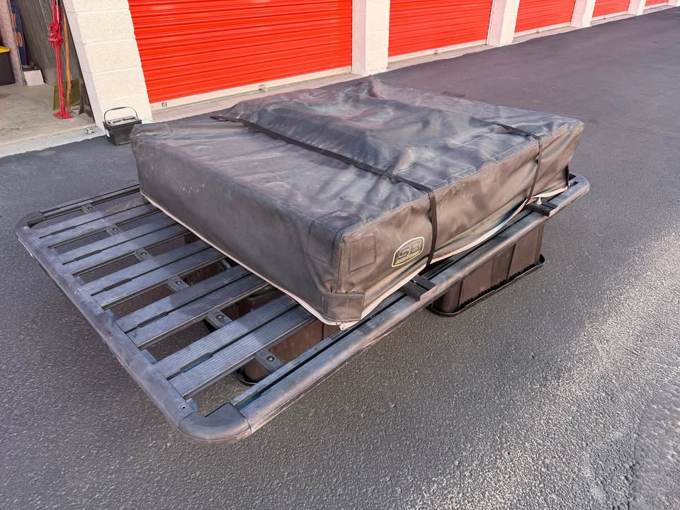Smittybilt Overlander Roof Top Tent Gen 2 w/ rhino rack in Scottsdale, AZ (photo 9) — photo 9
