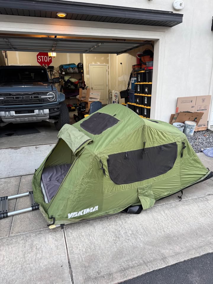 2016 Yakima Skyrise Hd Roof Tent in American Fork, UT (photo 9) — photo 9