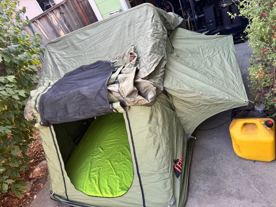 Roof Top Tent Tepui Kukenam Sky Tent 3-Person 4-Season in Santa Cruz, CA (photo 9) — photo 9
