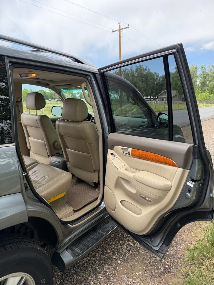 2005 Lexus GX · GX 470 Sport Utility 4D in Fort Collins, CO (photo 9) — photo 9