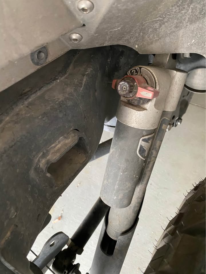 2020 Jeep Gladiator Truck - 33,500 miles - clean title in Boise, ID (photo 9) — photo 9