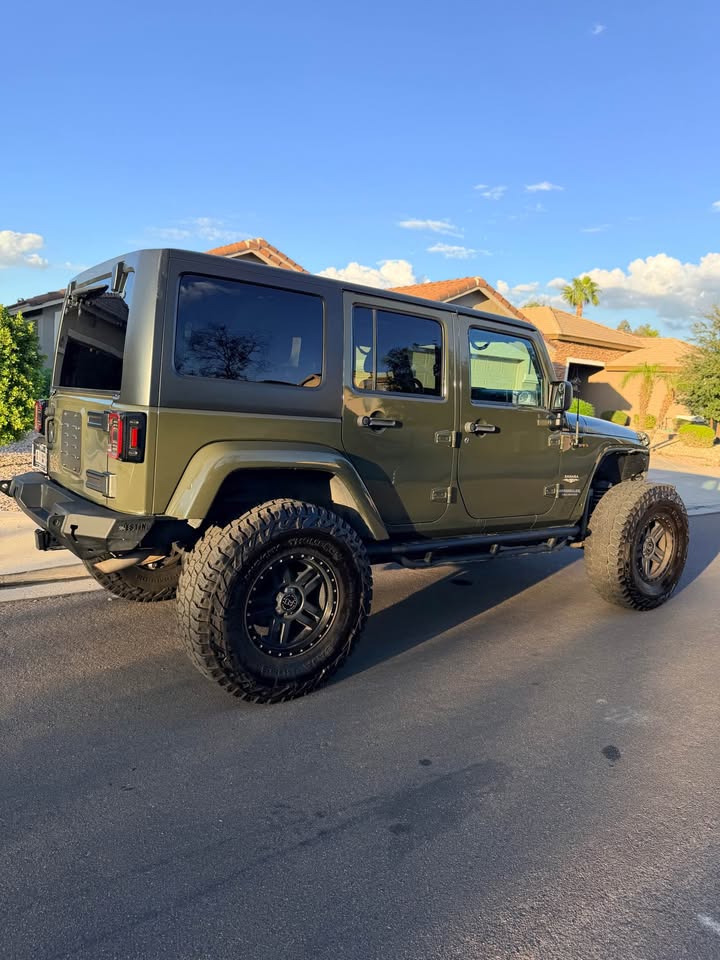 2015 Jeep Wrangler Unlimited · Sahara Sport Utility 4D in Litchfield Park, AZ (photo 9) — photo 9