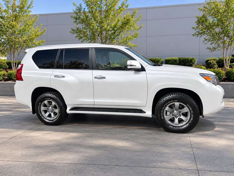 2010 Lexus GX · GX 460 Premium Sport Utility 4D in Englewood, CO (photo 9) — photo 9
