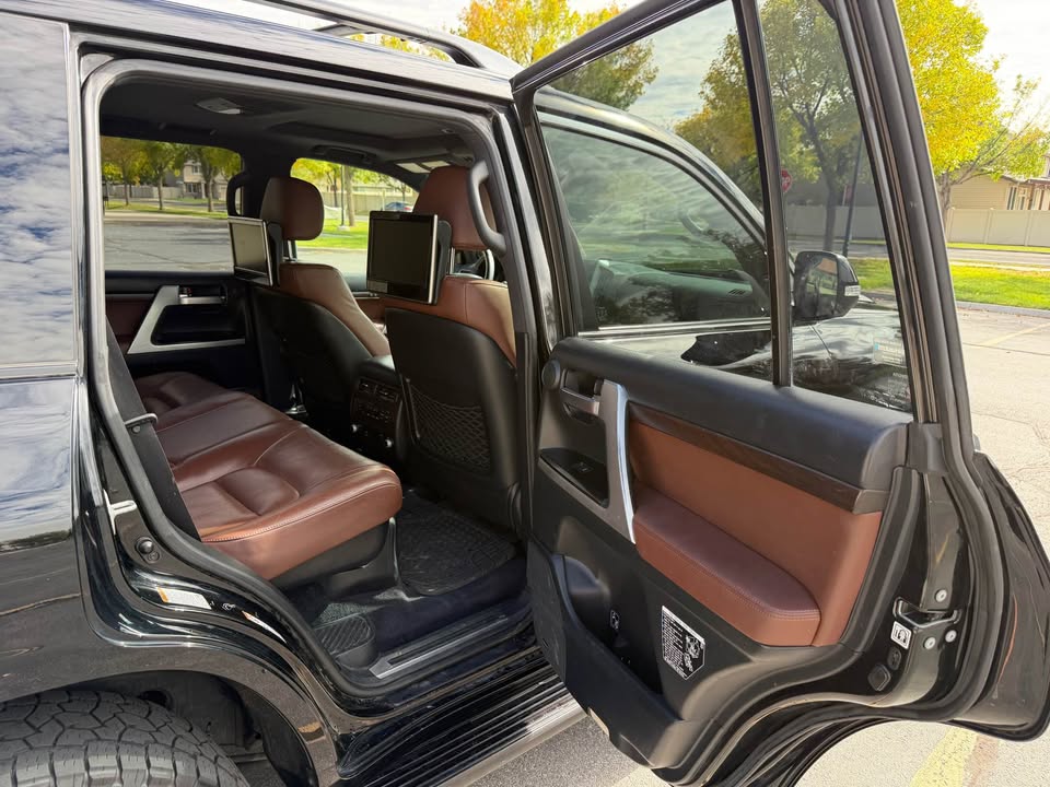 2017 Toyota Landcruiser · Sport Utility 4D in Woods Cross, UT (photo 9) — photo 9