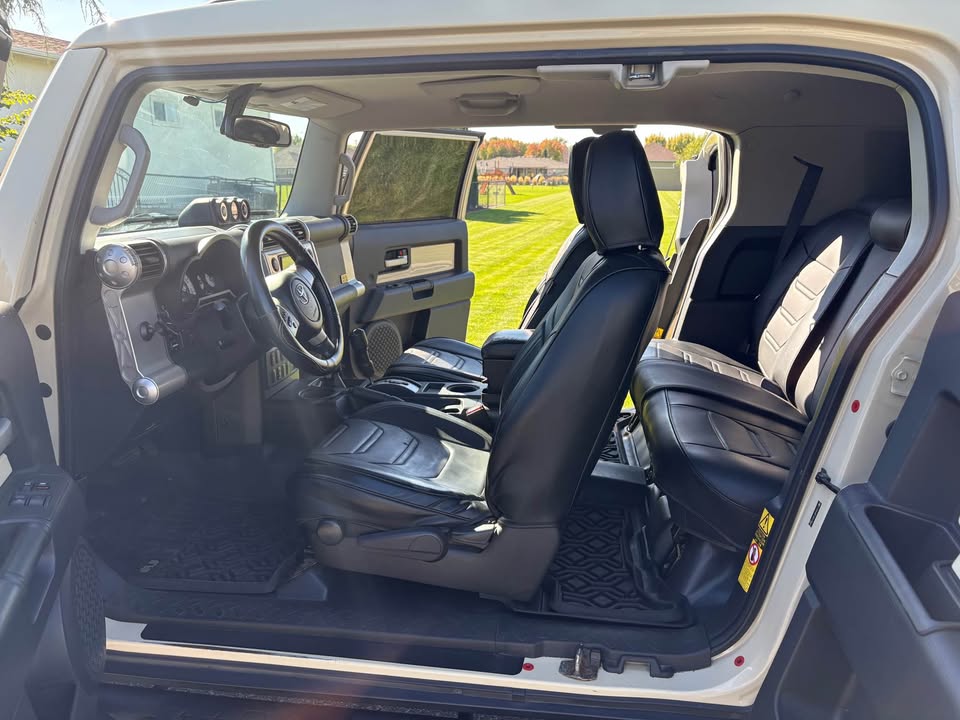 2010 Toyota FJ Cruiser · Trail Teams Edition in Pasco, WA (photo 9) — photo 9