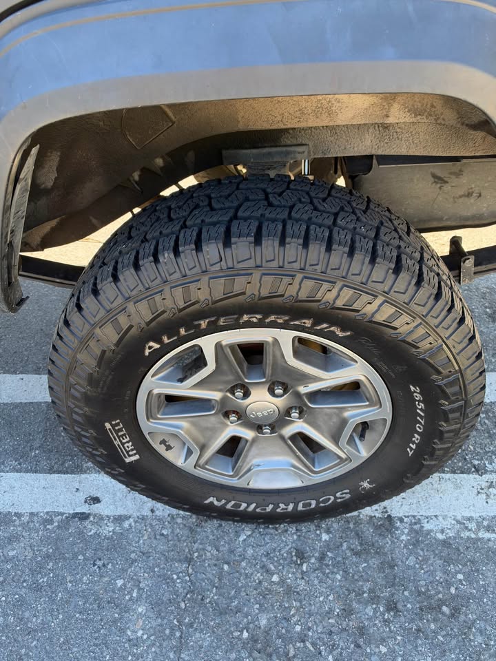 1991 Jeep Cherokee · 75th Anniversary Sport Utility 4D in Rialto, CA (photo 9) — photo 9