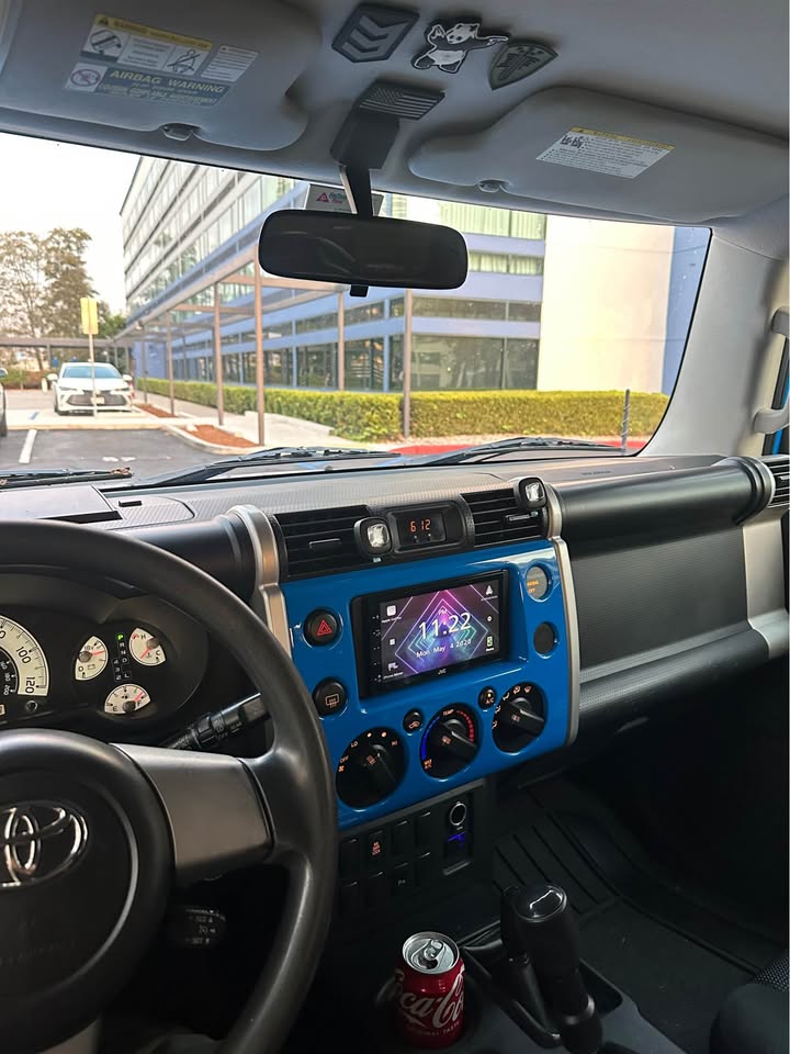 2007 Toyota FJ Cruiser · 4x4 in Irvine, CA (photo 9) — photo 9