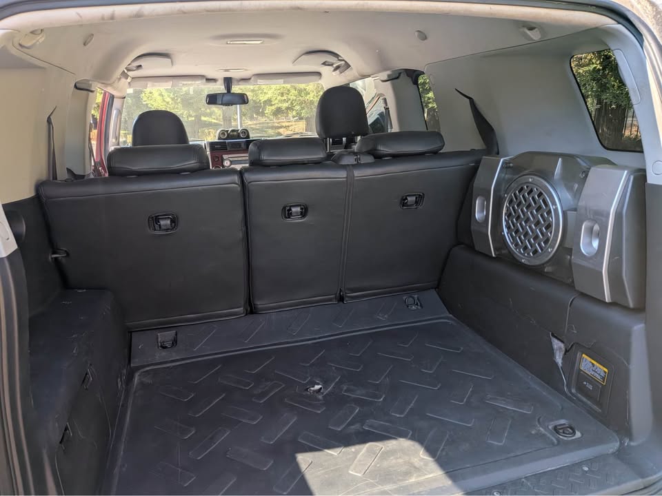 2010 Toyota FJ Cruiser in Antelope, CA (photo 9) — photo 9
