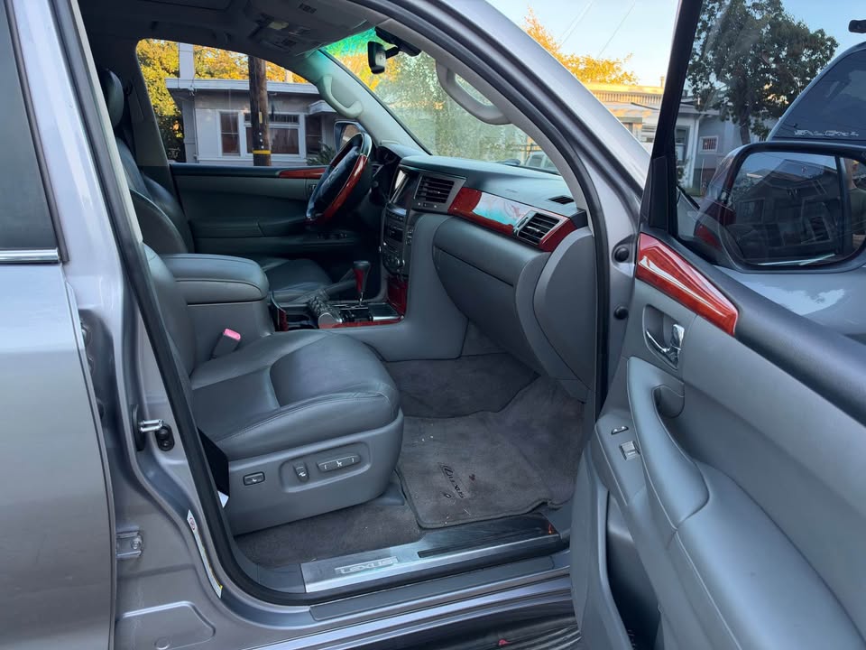 2010 Lexus LX · LX 570 Sport Utility 4D in Alameda, CA (photo 9) — photo 9