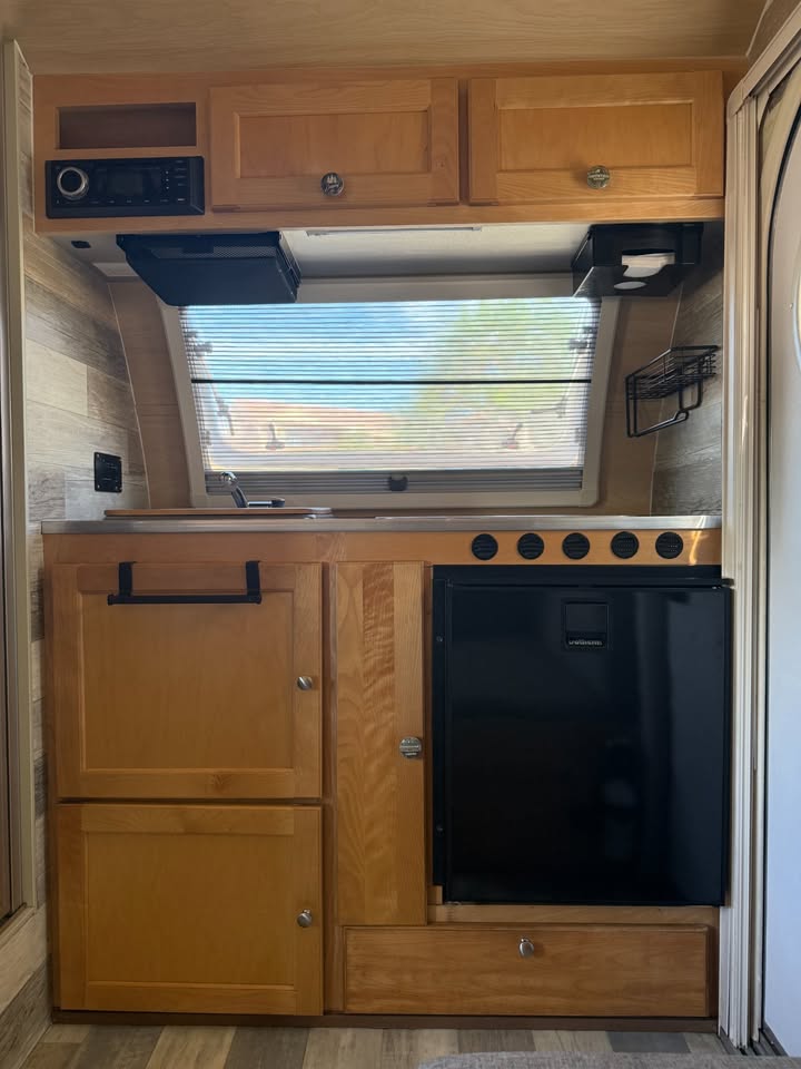 2019 nuCamp (Pleasant Valley Teardrop Trailers) T@B 320 S Boondock Lite EX-L in Tucson, AZ (photo 9) — photo 9