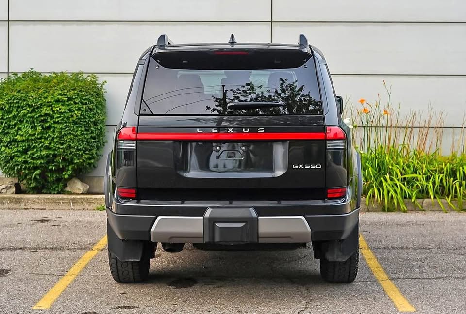 2025 Lexus GX 550 Overtail in Brampton, ON (photo 1)