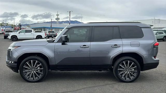 2024 Lexus GX 550 Luxury — photo 2