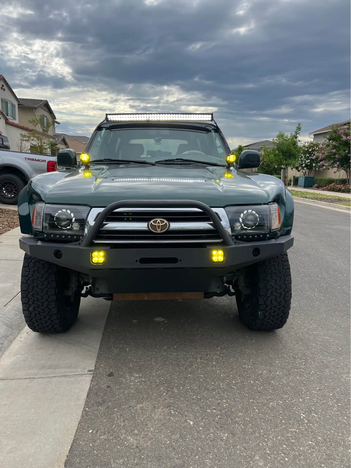 2000 Toyota 4Runner · Limited Sport Utility 4D in Rancho Cordova, CA (photo 7)