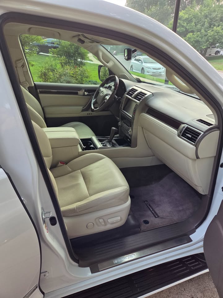 2015 Lexus GX 460 in Woodbridge, VA (photo 9) — photo 9
