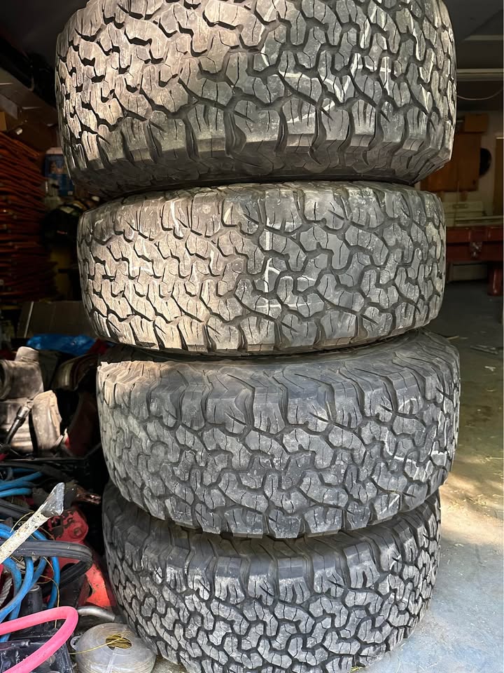 4 Alloy Truck rims in Reno, NV (photo 4) — photo 4