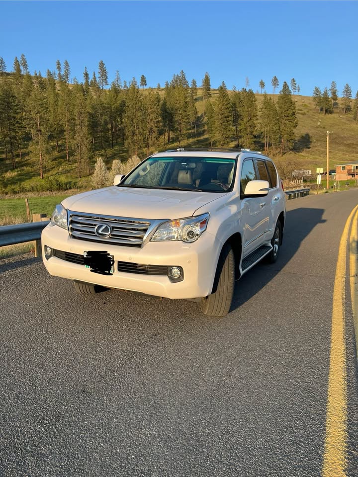 2013 Lexus GX · GX 460 Premium Sport Utility 4D in Valleyford, WA (photo 2) — photo 2