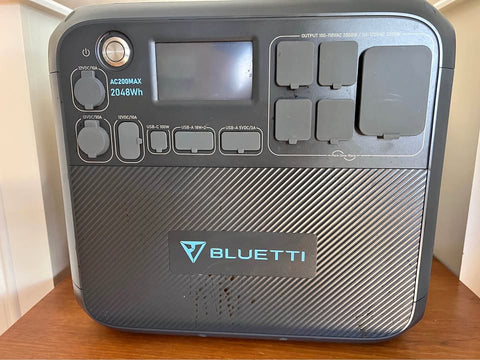 Portable Power Station BLUETTI AC200MAX. Also selling Bluetti B300 Expansion Battery