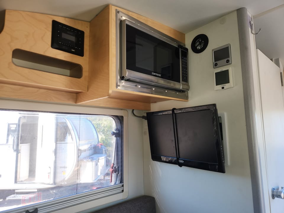 2021 NuCamp TAB320S — photo 8