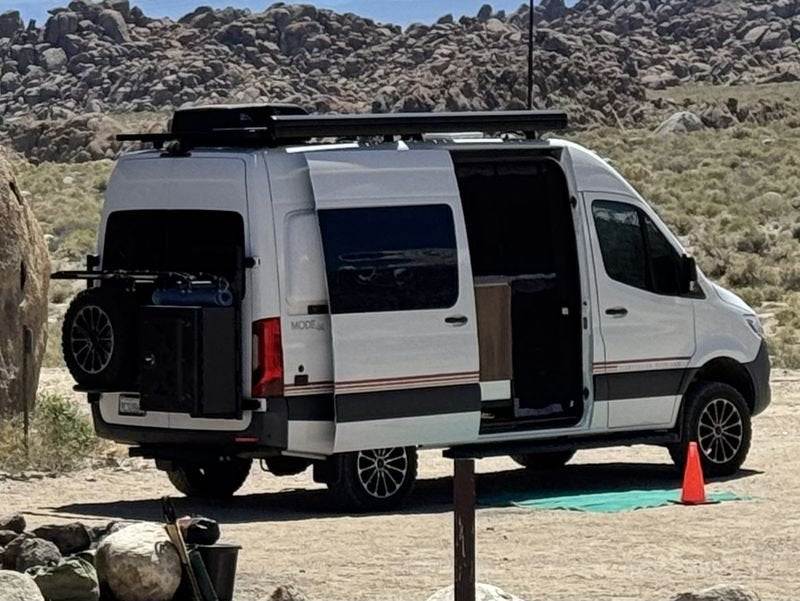 2023 Mercedes-Benz storyteller overland classic mode 4x4 in Oakland, CA (photo 4)