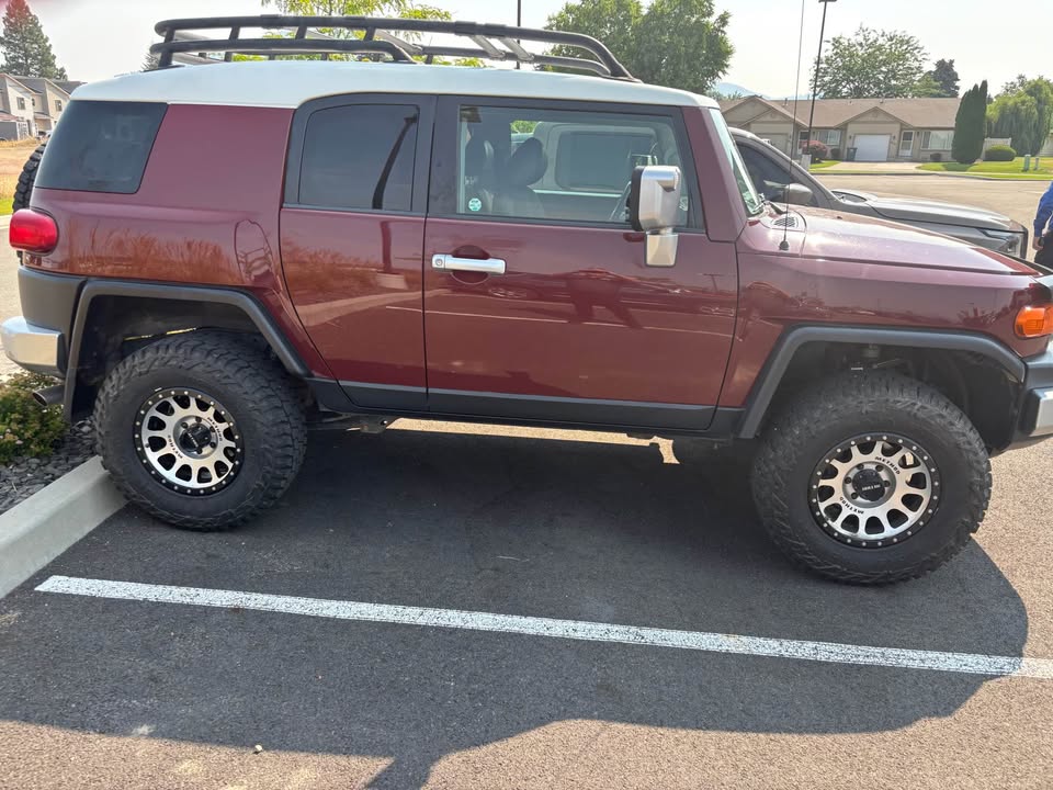 2008 Toyota FJ Cruiser · Sport Utility 2D in Coeur D'Alene, ID (photo 2) — photo 2