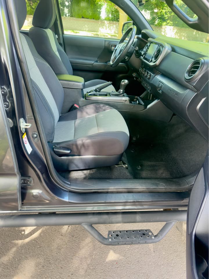 2020 Toyota Tacoma Double Cab · TRD Off-Road Pickup 4D 6 ft in Hillsboro, OR (photo 11) — photo 11