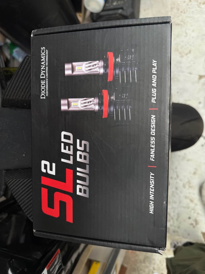 Diode Dynamics SL2 yellow LED bulbs 5202/psx24w in San Marcos, CA (photo 2) — photo 2