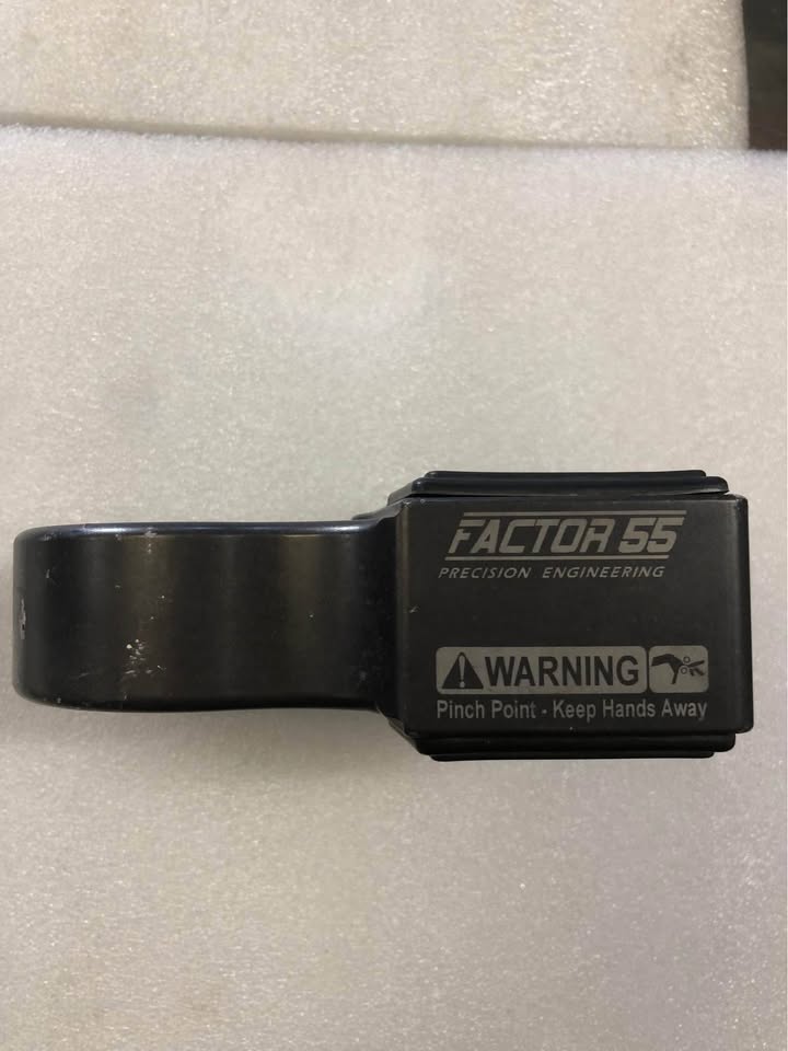 Factor 55 flat link winch shackle in Burbank, CA (photo 3) — photo 3